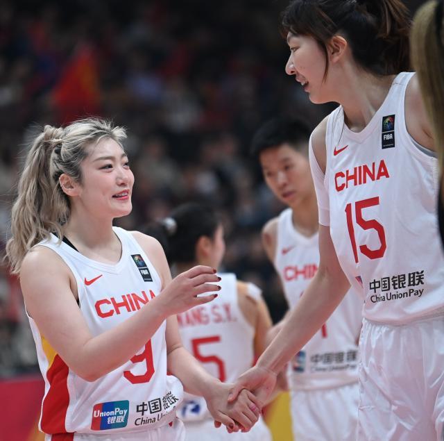 九游娱乐官方-2胜11负+7连败！中国女篮直面难题：还能冲奖牌吗？