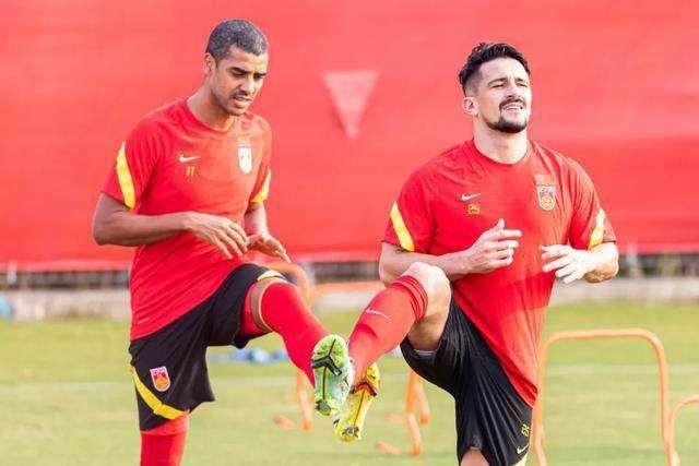 九游娱乐官网-四归化+西助教确定赴日会合国足 李磊因伤将缺席